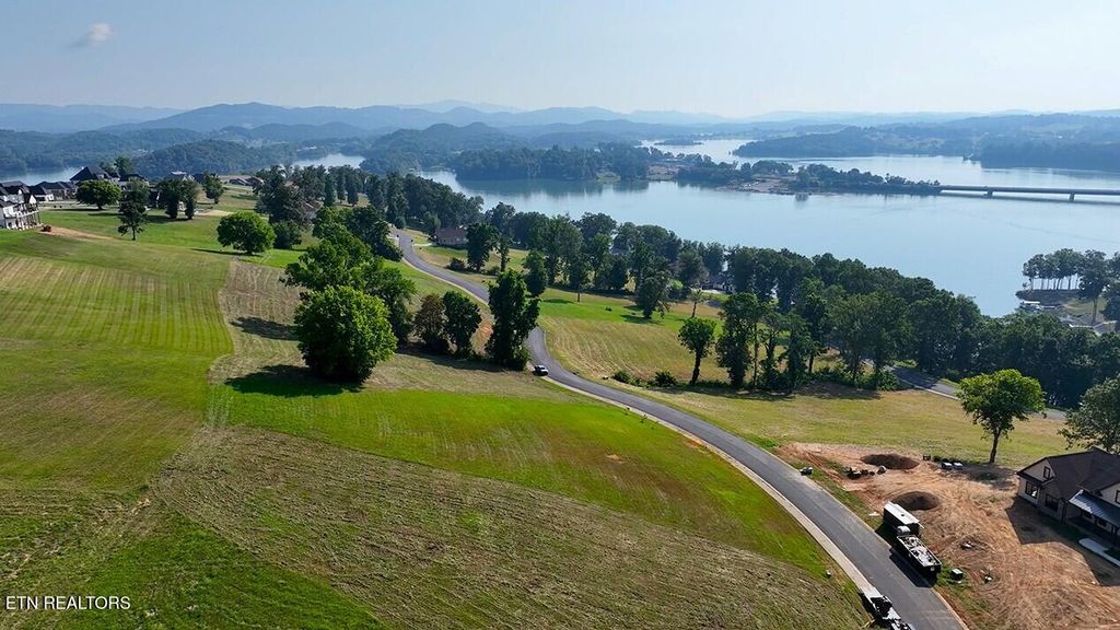 Photo of 2429 Starboard Crest Rd, Morristown, TN 37814 (MLS # 1307673)