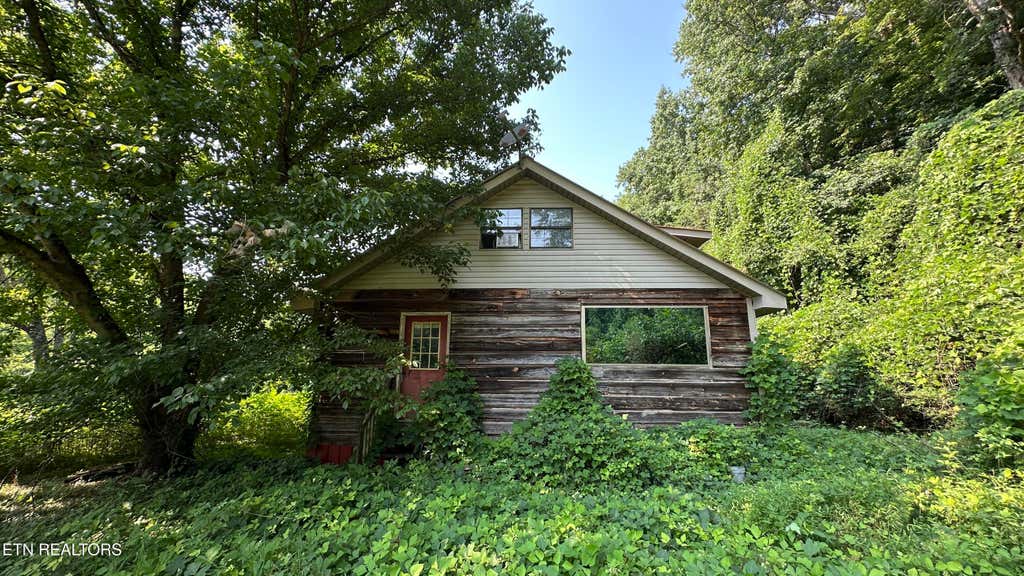 Photo of 419 Ashe Cabin Hollow Rd, Harriman, TN 37748 (MLS # 1353079)