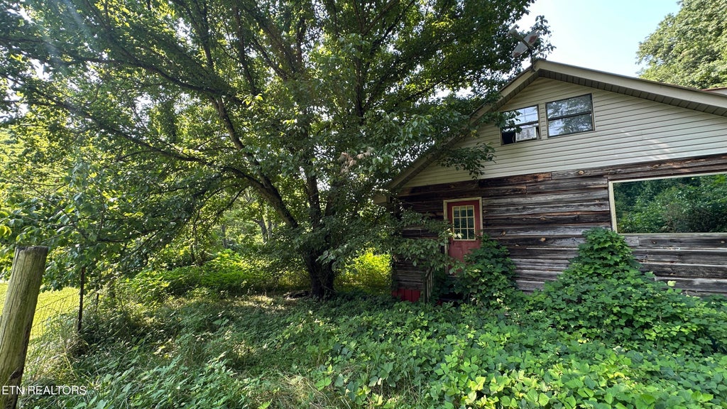 Photo of 419 Ashe Cabin Hollow Rd, Harriman, TN 37748 (MLS # 1353079)