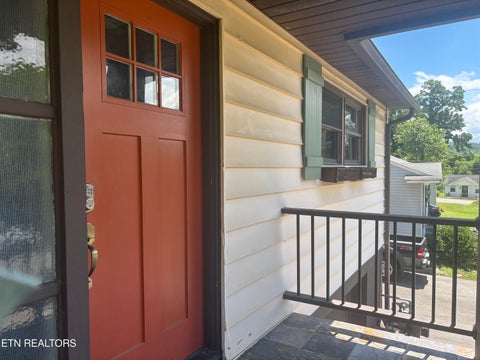 Tiny photo for 104 Ashland Lane, Oak Ridge, TN 37830 (MLS # 1345315)