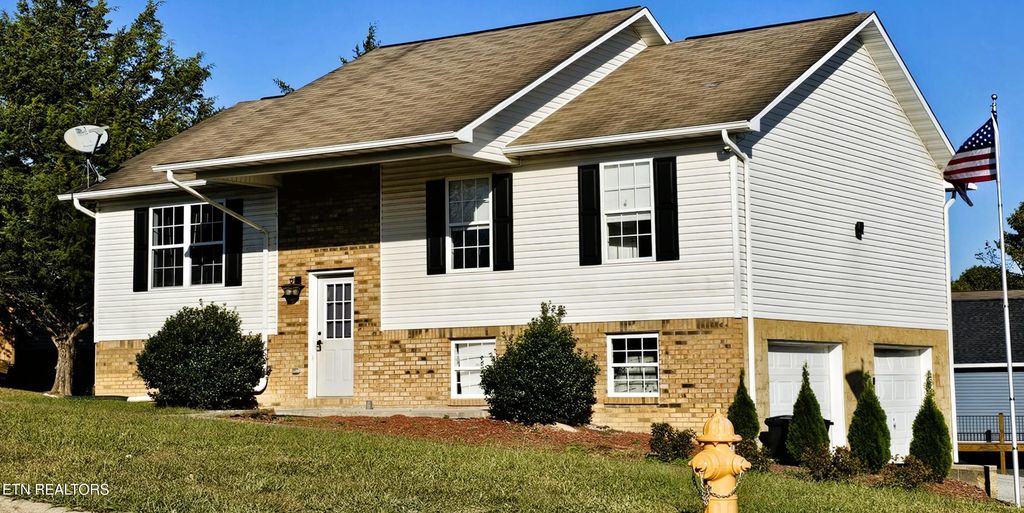 Photo of 2503 Grotto Lane, Sevierville, TN 37876 (MLS # 1319831)