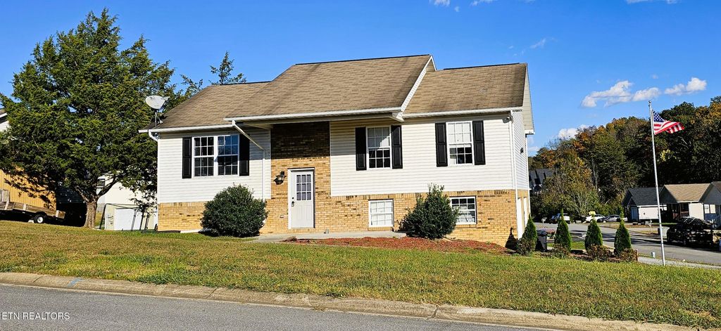 Photo of 2503 Grotto Lane, Sevierville, TN 37876 (MLS # 1319831)