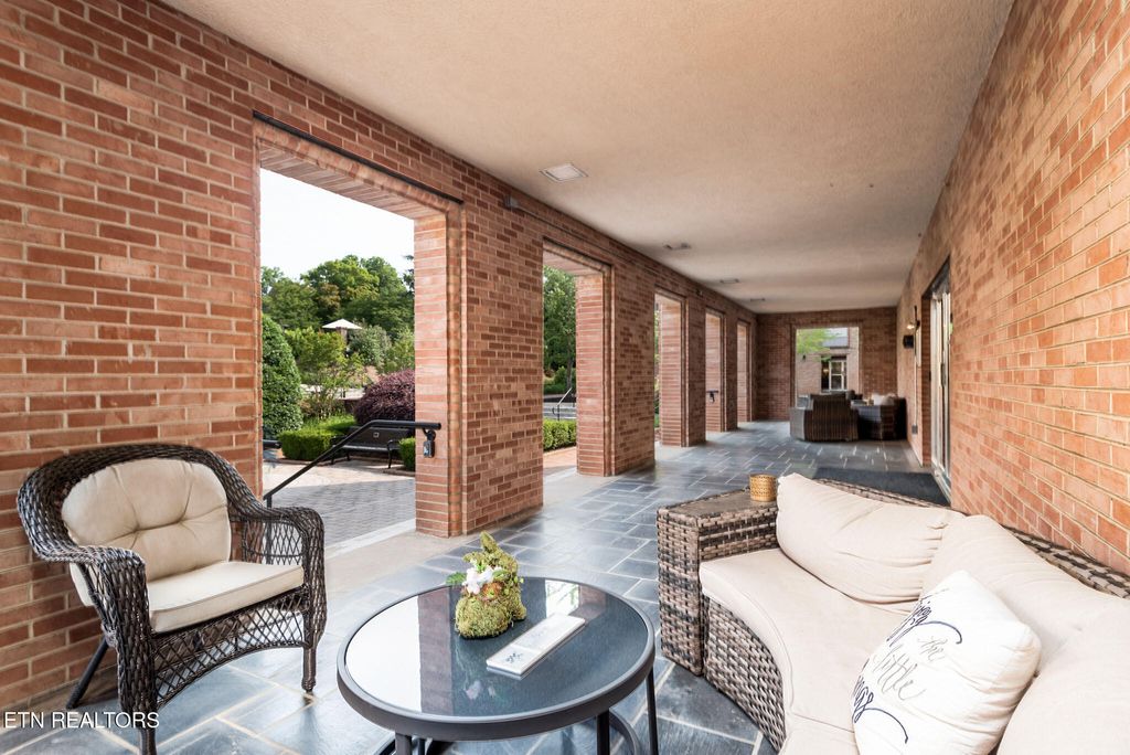 Photo of 1400 Kenesaw Ave #13A, Knoxville, TN 37919 (MLS # 1311066)