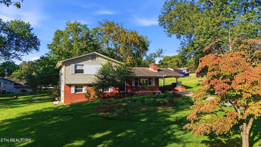 Photo of 4417 Silverhill Drive, Knoxville, TN 37921 (MLS # 1358139)