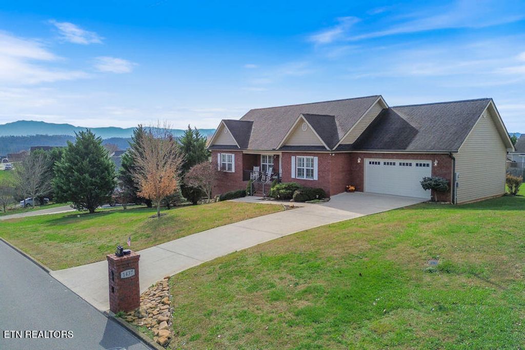 Photo of 1437 Korey Blvd, Sevierville, TN 37876 (MLS # 1323172)