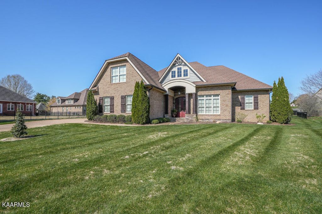 Photo of 708 Waverly Court, Alcoa, TN 37701 (MLS # 1222326)