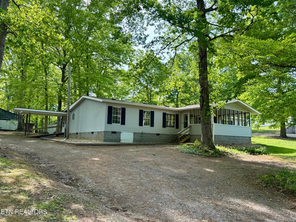 Photo of 229 Bateman Lane, Loudon, TN 37774 (MLS # 1353313)