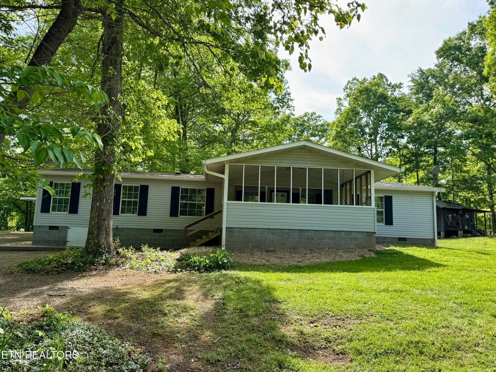 Photo of 229 Bateman Lane, Loudon, TN 37774 (MLS # 1353313)