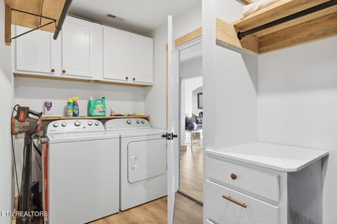 Tiny photo for 8523 Heiskell Rd, Powell, TN 37849 (MLS # 1324194)