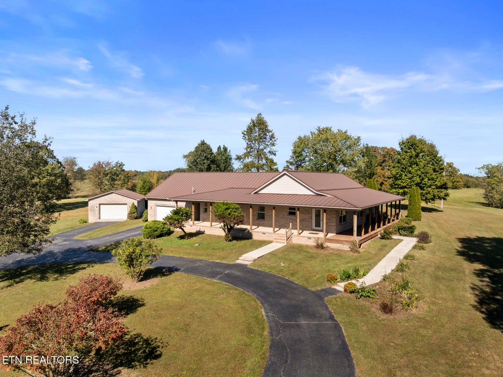 Photo of 791 Hunters Lane, Crossville, TN 38571 (MLS # 1358591)