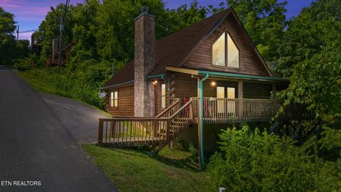2213 Eagle Feather Drive Sevierville TN 37876