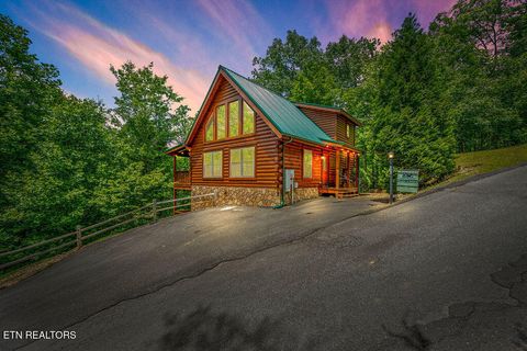Photo of 766 High Mountain Way, Gatlinburg, TN 37738 (MLS # 1332447)