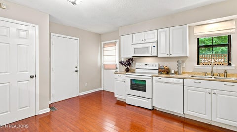 Tiny photo for 6612 Bay Circle Drive, Knoxville, TN 37918 (MLS # 1353679)