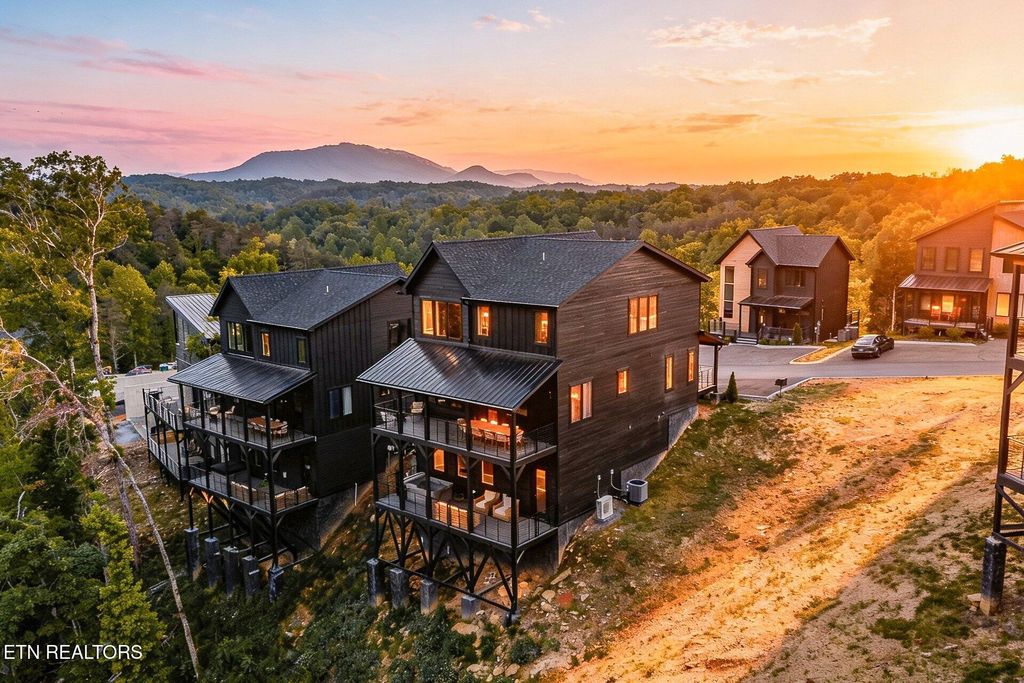 Photo of 1158 Reedmont Way, Sevierville, TN 37876 (MLS # 1340044)