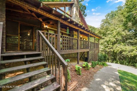 Photo of 3475 Twin City Way, Pigeon Forge, TN 37863 (MLS # 1349299)