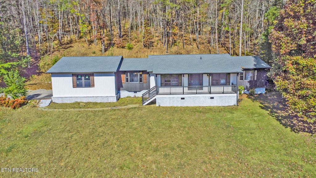Photo of 644 W Hills Drive, Harriman, TN 37748 (MLS # 1245064)