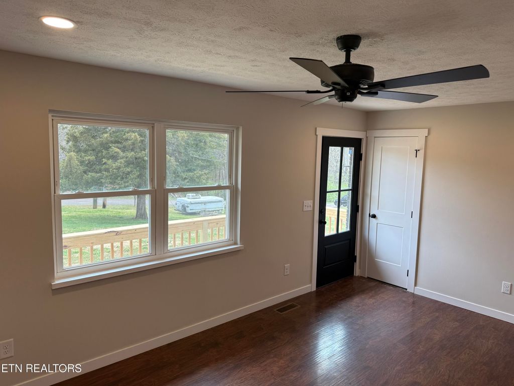 Photo of 3104 Aspen Lane, Strawberry Plains, TN 37871 (MLS # 1294947)