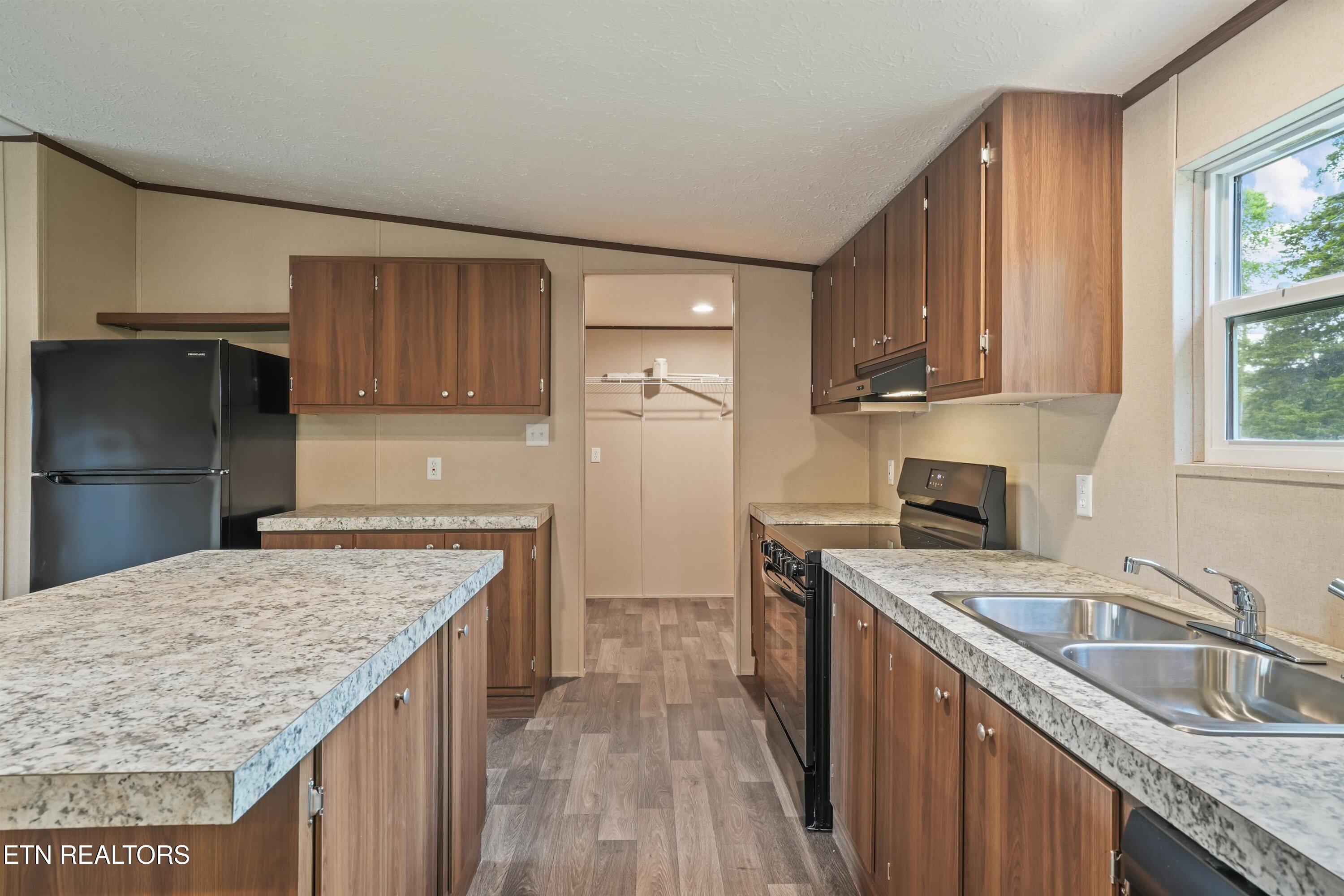 4705 Green Meadow Lane