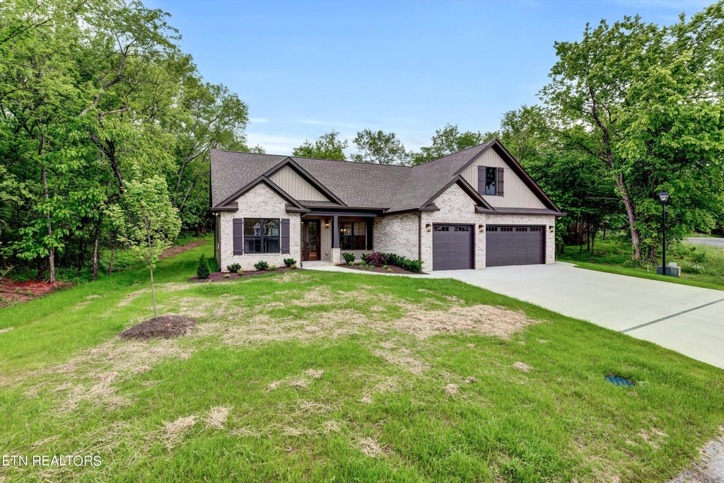 Photo of 203 Duya Tr, Vonore, TN 37885 (MLS # 1253353)