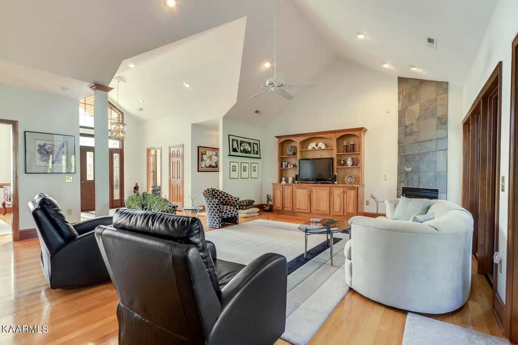 Photo of 140 Pineberry Drive, Vonore, TN 37885 (MLS # 1227023)