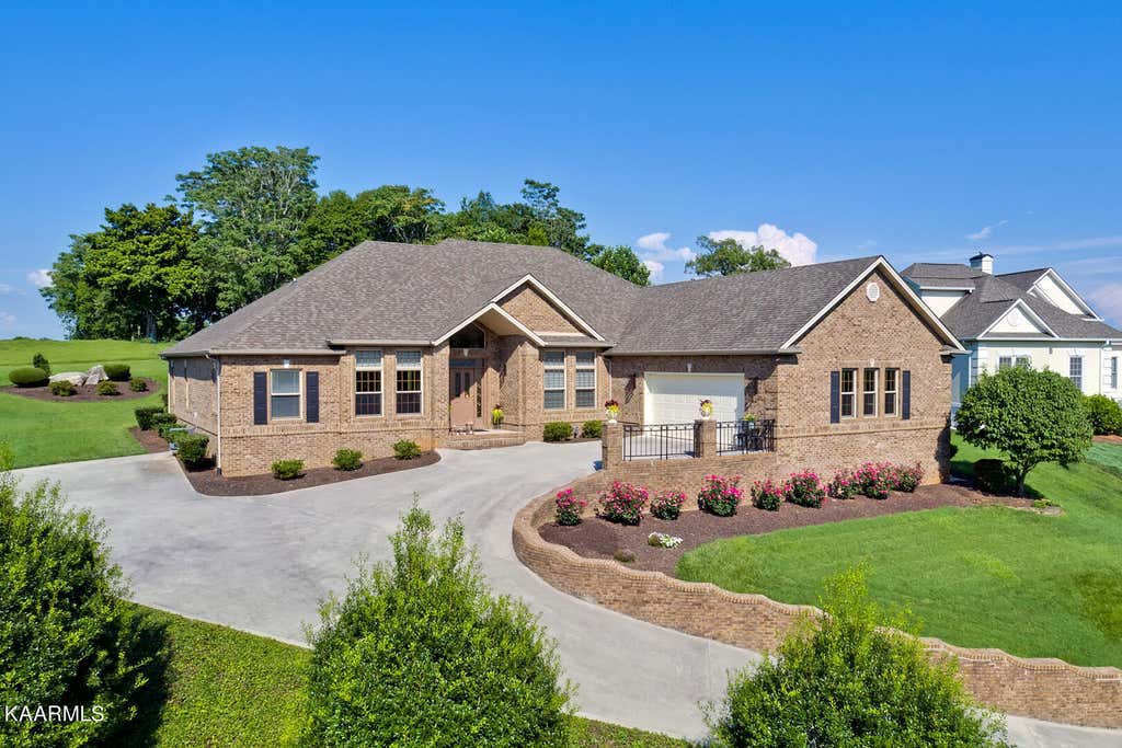 Photo of 140 Pineberry Drive, Vonore, TN 37885 (MLS # 1227023)