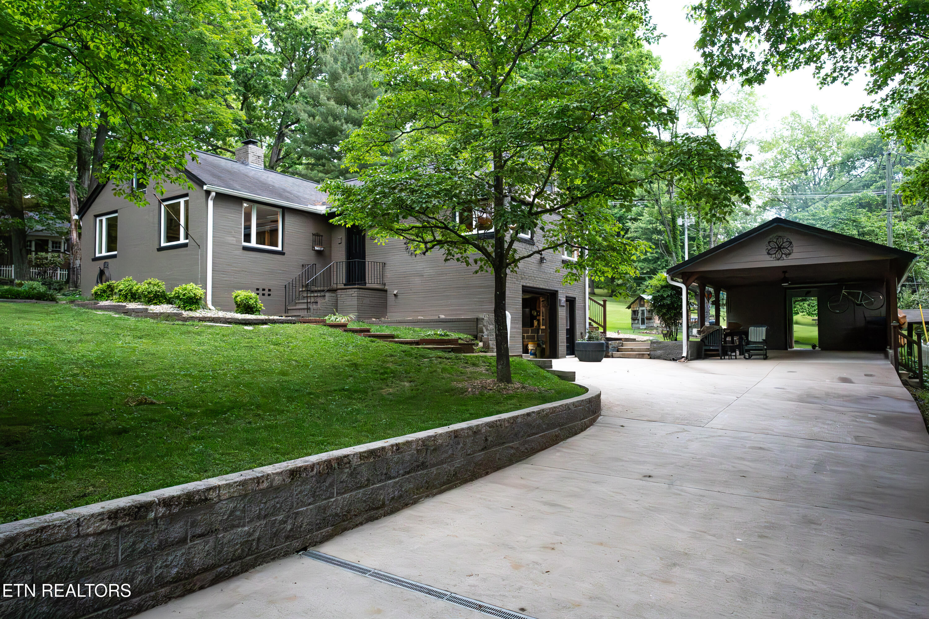 134 W Norris Rd