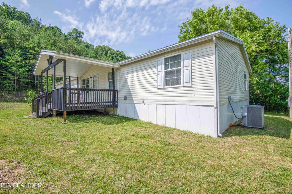 Photo of 1587 Lower Caney Valley Rd, Tazewell, TN 37879 (MLS # 1347237)