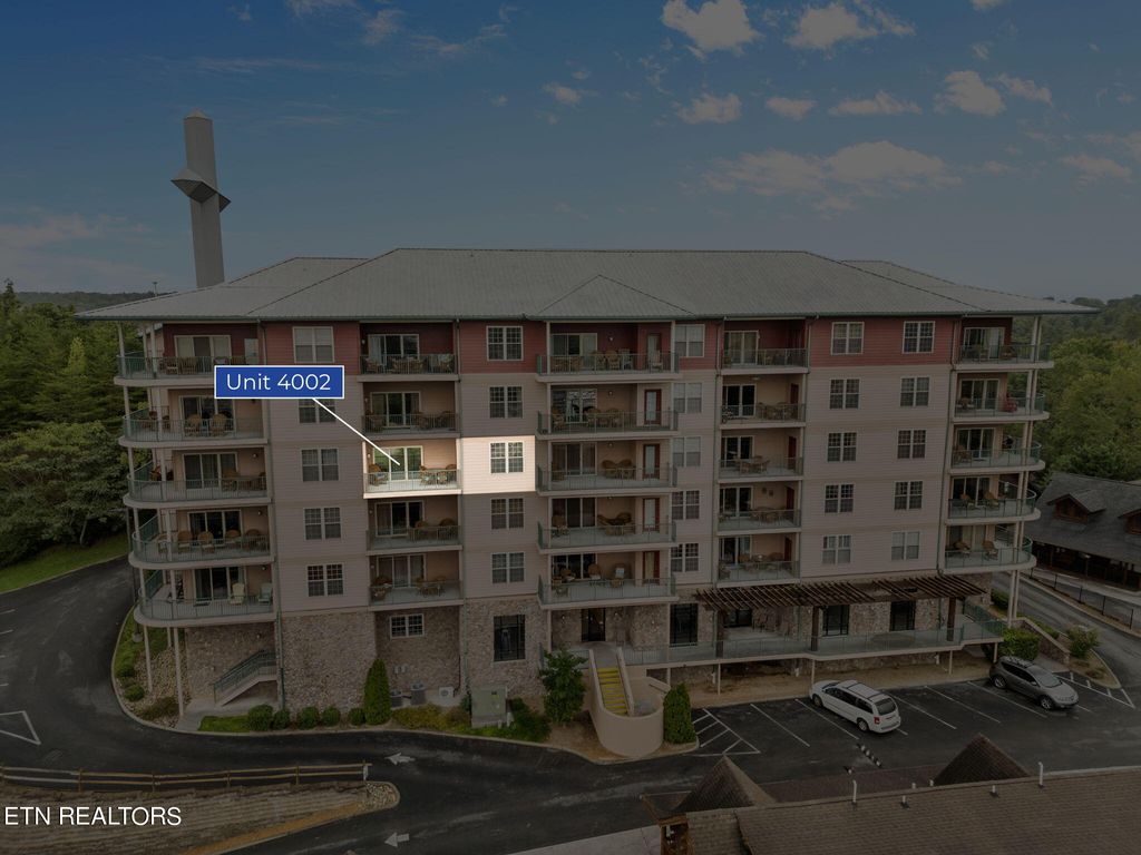 Photo of 410 Big Bear Way #4002, Pigeon Forge, TN 37863 (MLS # 1278213)