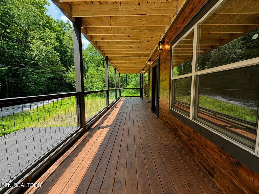 Photo of 3066 N Clear Fork Rd, Sevierville, TN 37862 (MLS # 1348912)