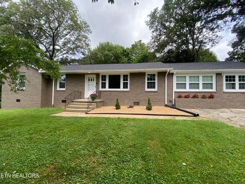 421 Oakcrest Rd Knoxville TN 37912