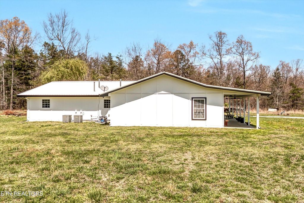 Photo of 176 Old Collins Rd, Deer Lodge, TN 37726 (MLS # 1332462)