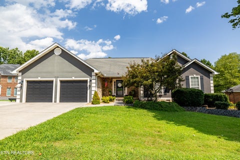 Photo of 2108 Chas Way Blvd, Maryville, TN 37803 (MLS # 1352555)