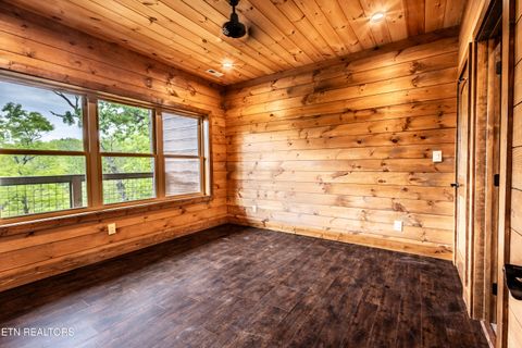 Tiny photo for 4228 Wears Valley Rd #UNIT 92, Sevierville, TN 37862 (MLS # 1317268)