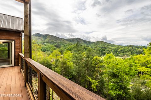 Tiny photo for 4228 Wears Valley Rd #UNIT 92, Sevierville, TN 37862 (MLS # 1317268)