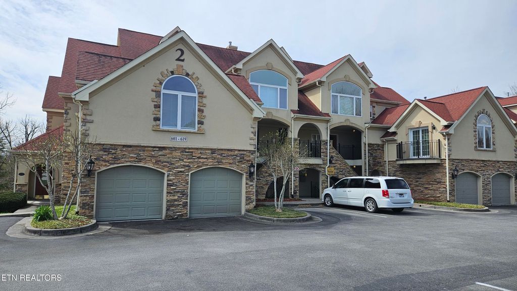 Photo of 615 River Place Way #UNIT B304, Sevierville, TN 37862 (MLS # 1333208)