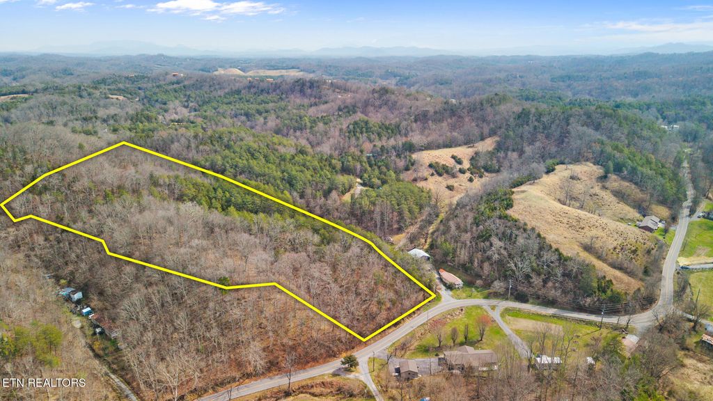 Photo of Sugar Loaf Rd, Sevierville, TN 37876 (MLS # 1331753)