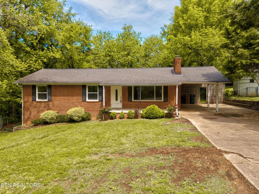 Photo of 2516 Wayland Ave, Knoxville, TN 37914 (MLS # 1337349)