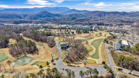 Tiny photo for 830 Golf View Blvd #UNIT 3212, Pigeon Forge, TN 37863 (MLS # 1329458)
