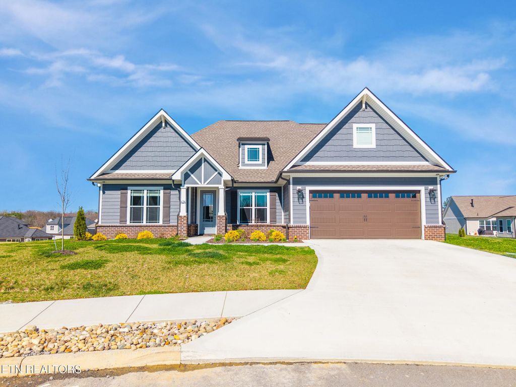 Photo of 424 Bittersweet Lane, Lenoir City, TN 37771 (MLS # 1332562)