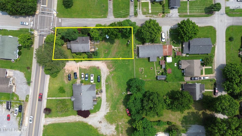 Photo of 600 Market St, Dayton, TN 37321 (MLS # 1305119)