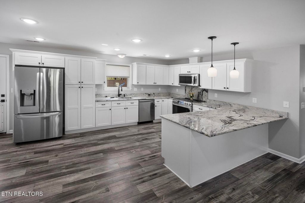 Photo of 132 Cherokee Circle, Madisonville, TN 37354 (MLS # 1335297)