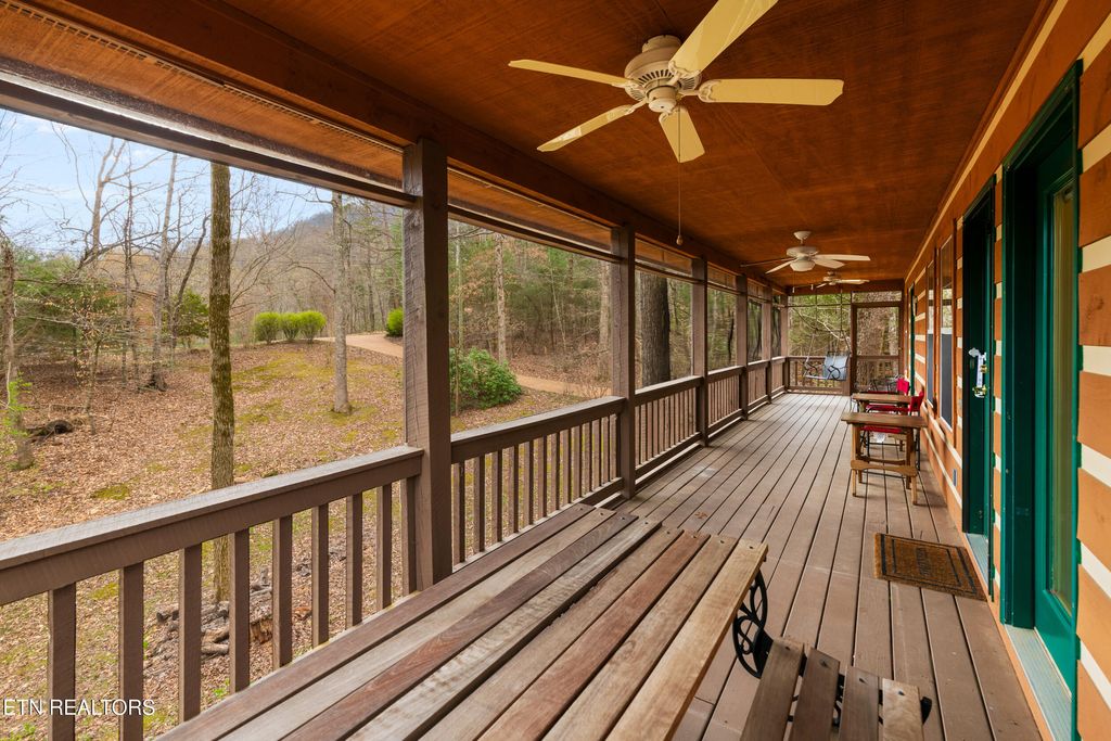 Photo of 3840 Saddle Brook Way, Sevierville, TN 37862 (MLS # 1334188)