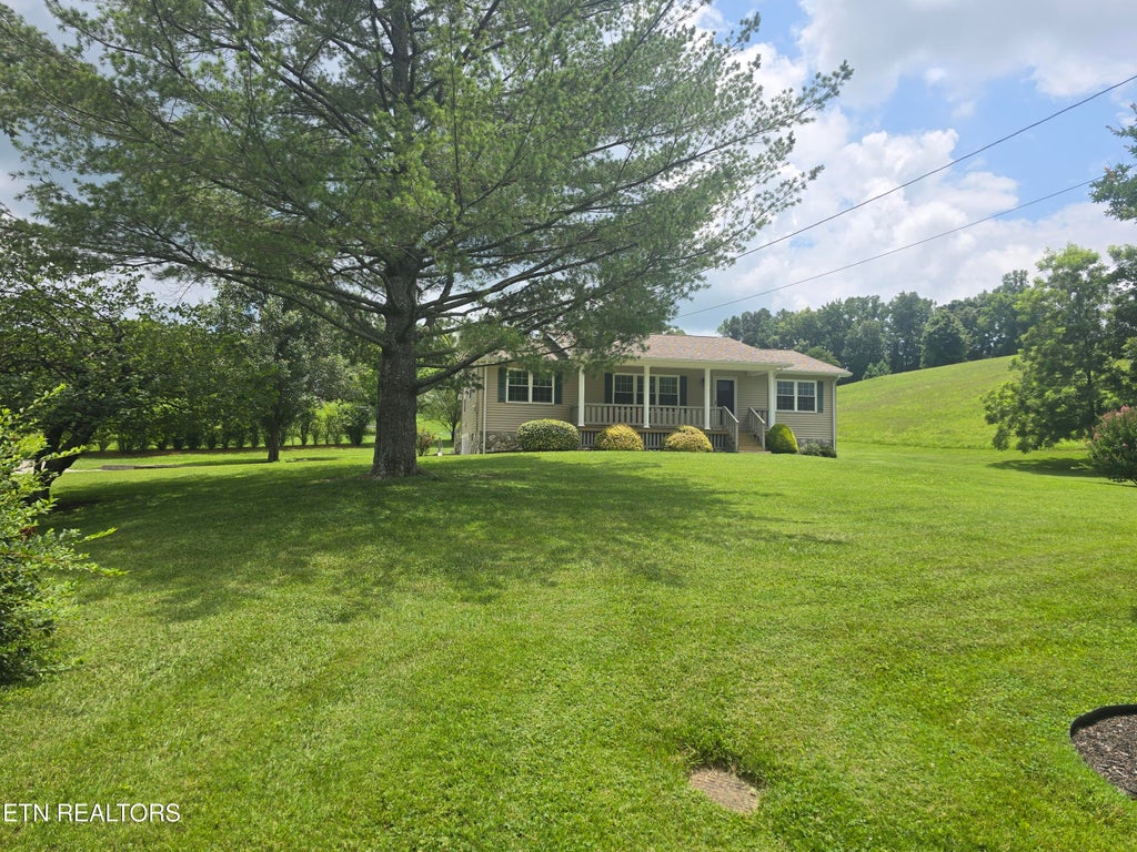 Photo of 196 Church Rd, LaFollette, TN 37766 (MLS # 1347377)