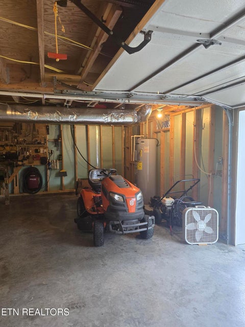 Tiny photo for 196 Church Rd, LaFollette, TN 37766 (MLS # 1347377)