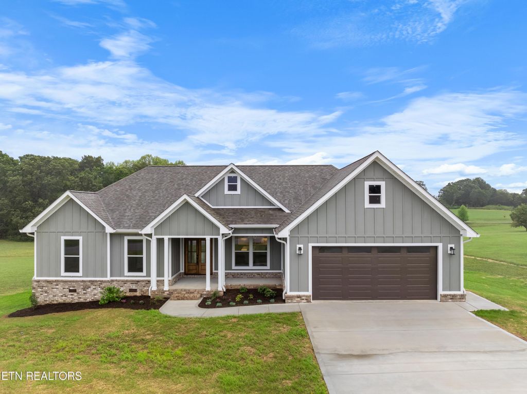 Photo of 170 Wilshaw Court, Madisonville, TN 37354 (MLS # 1277683)