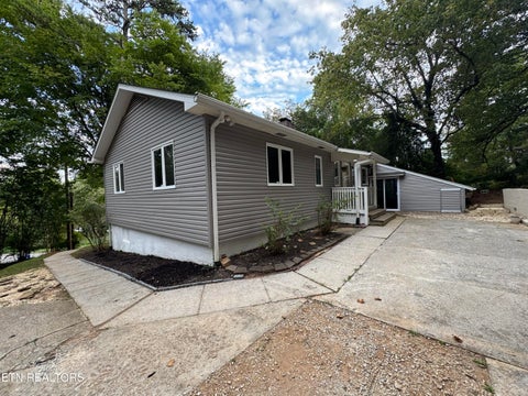 Tiny photo for 102 Oxford Rd, Oak Ridge, TN 37830 (MLS # 1343780)