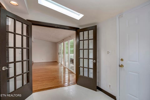Tiny photo for 102 Oxford Rd, Oak Ridge, TN 37830 (MLS # 1343780)