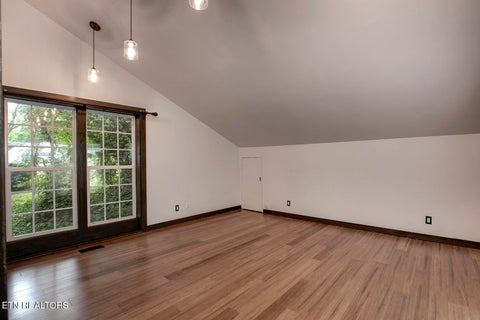 Tiny photo for 102 Oxford Rd, Oak Ridge, TN 37830 (MLS # 1343780)