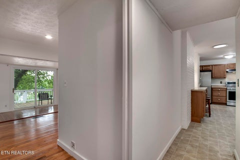 Tiny photo for 102 Oxford Rd, Oak Ridge, TN 37830 (MLS # 1343780)