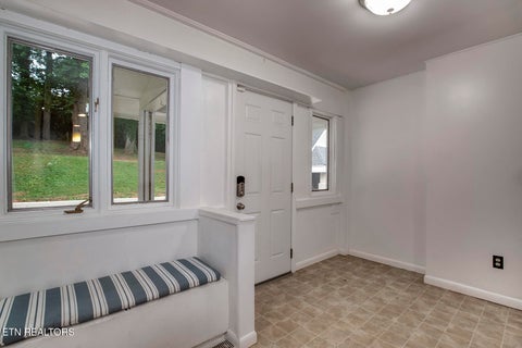 Tiny photo for 102 Oxford Rd, Oak Ridge, TN 37830 (MLS # 1343780)